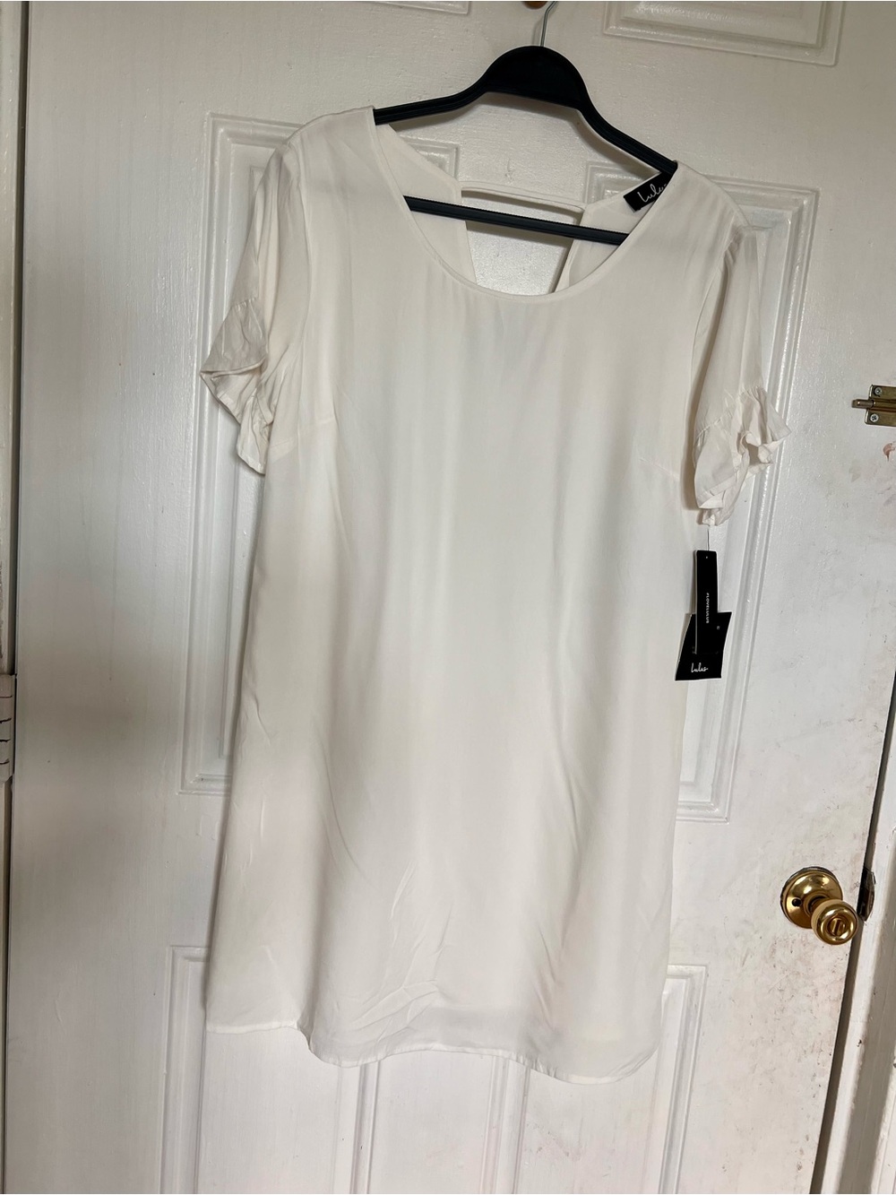 Lulu’s | White Shift Dress with Short Sleeves